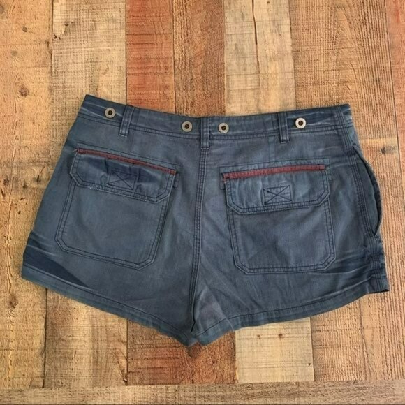 Free people women's size 12 herribone shorts with button accents - Picture 5 of 7